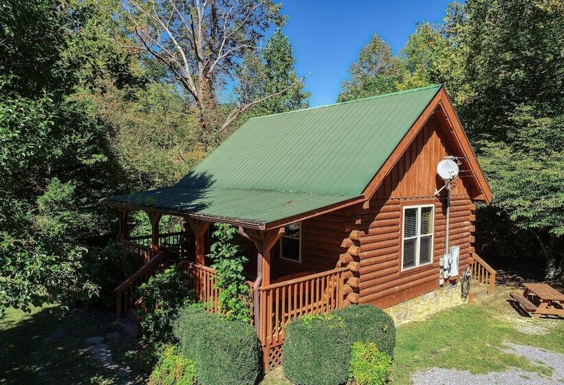 Creek Heaven 2 Bedrooms, 2 Baths, Sleeps 6 Cabin By Redawning