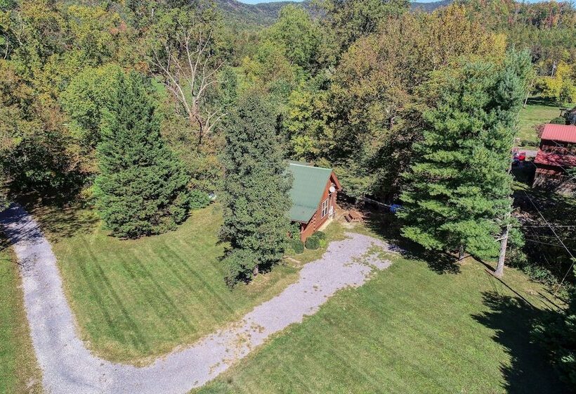 Creek Heaven 2 Bedrooms, 2 Baths, Sleeps 6 Cabin By Redawning