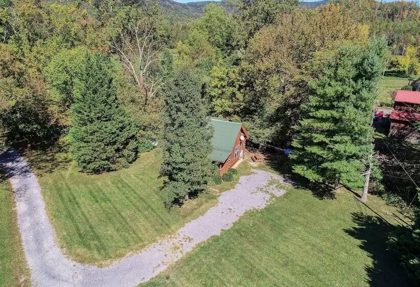 Creek Heaven   2 Bedrooms, 2 Baths, Sleeps 6 Cabin By Redawning