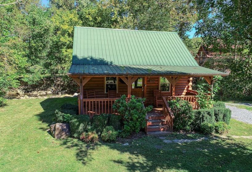 Creek Heaven 2 Bedrooms, 2 Baths, Sleeps 6 Cabin By Redawning