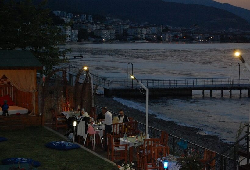 Grand Koru Otel Beach