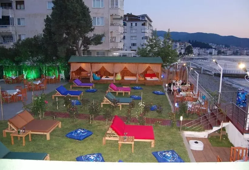 Grand Koru Otel Beach