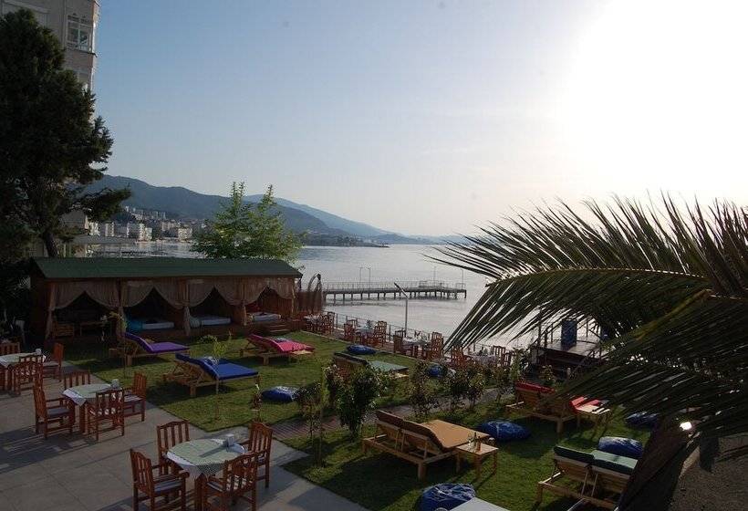 Grand Koru Otel Beach