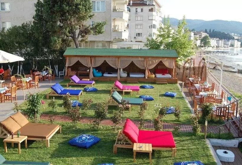 Grand Koru Otel Beach