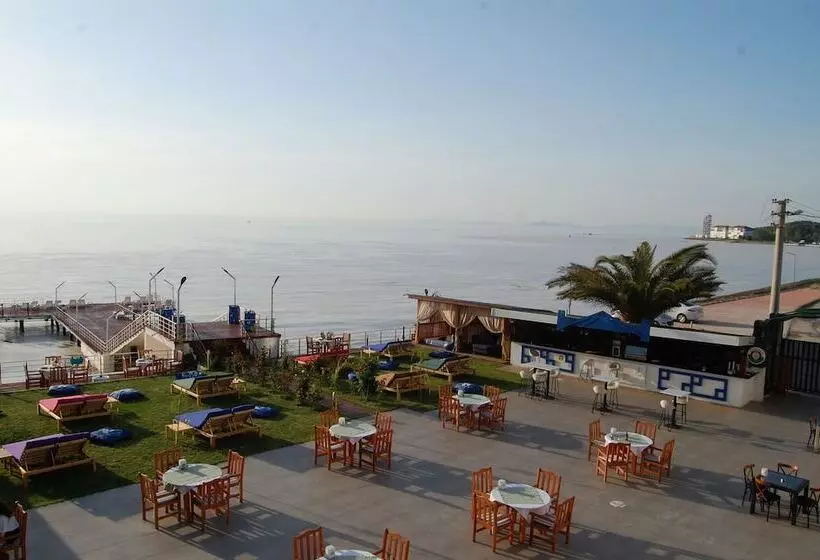 Grand Koru Otel Beach