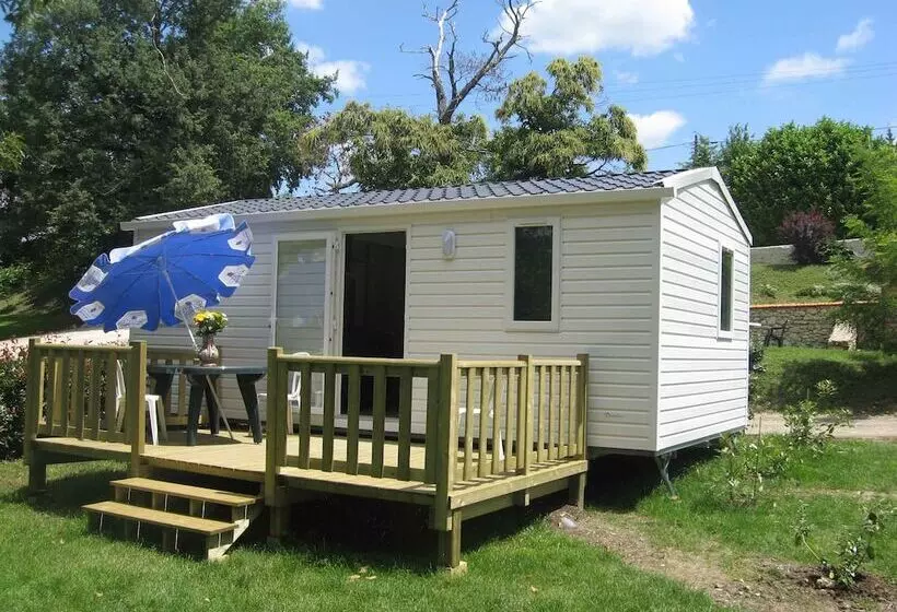 Hotelli Moulin Des Sandaux Village