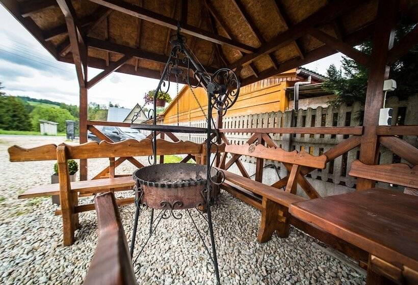 فندق ريفى Noclegi U Bernadków