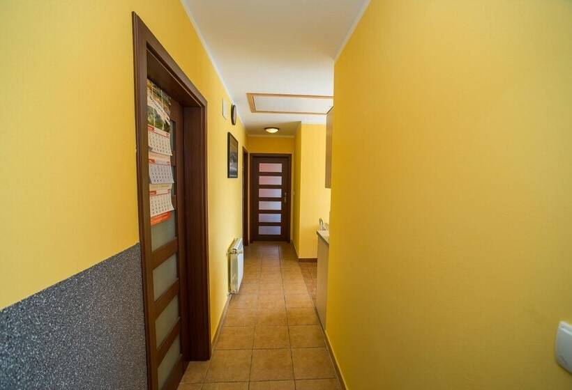 فندق ريفى Noclegi U Bernadków