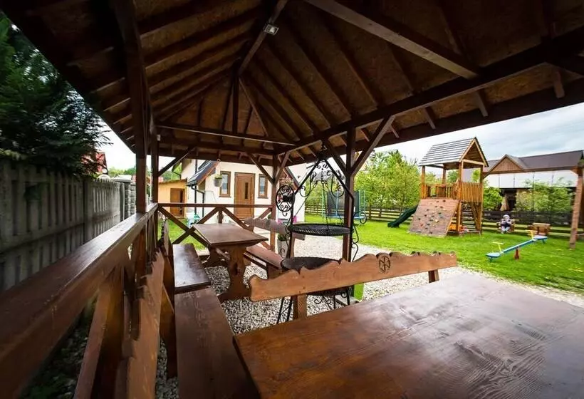 Maaseutuhotelli Noclegi U Bernadków