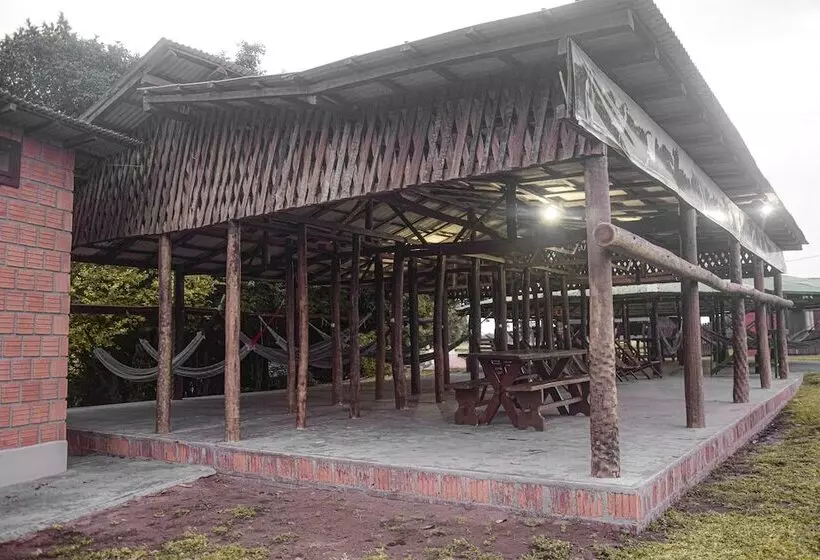 Maaseutuhotelli Pousada São João   Estrada Parque Pantanal