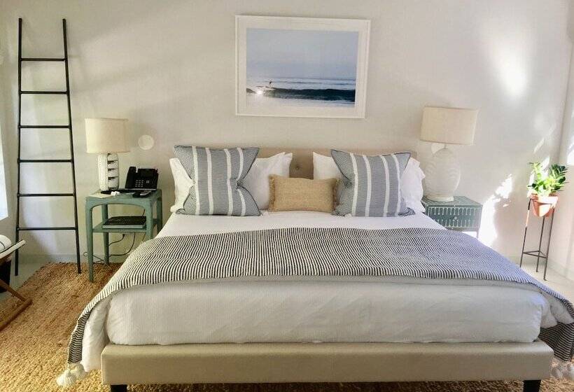 فندق على الطريق A Room At The Beach