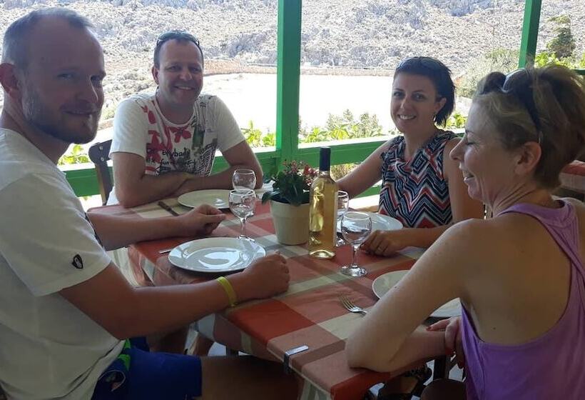 ペンション Ambeles Apartments