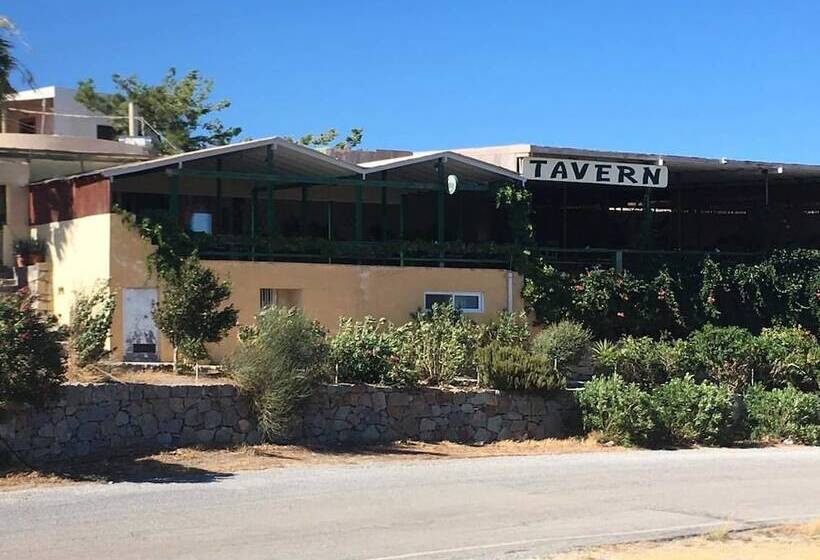 ペンション Ambeles Apartments