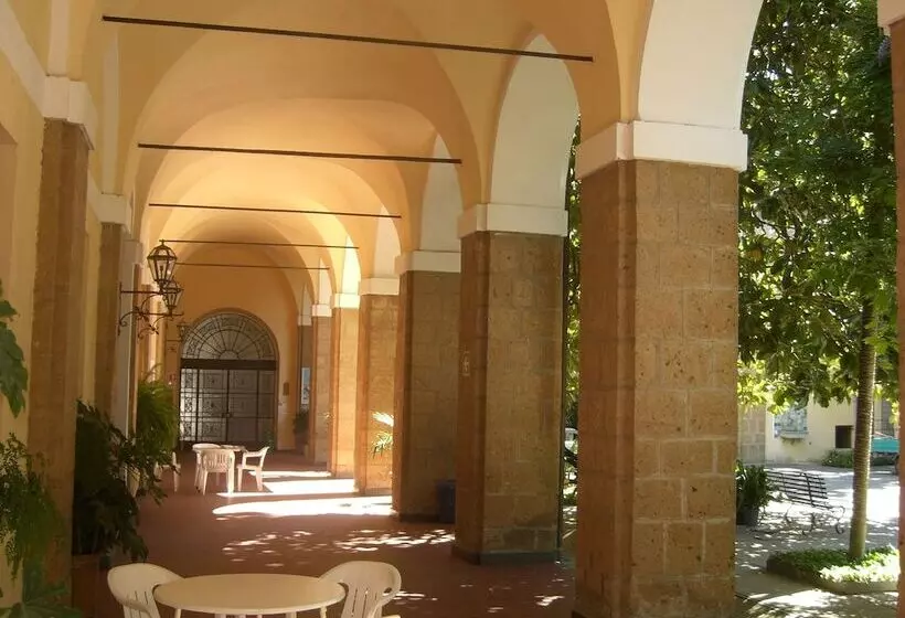 Majatalo Monastero San Lodovico   Orvieto