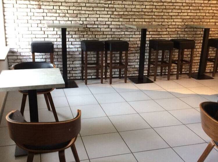 بنسيون Lilie Inn