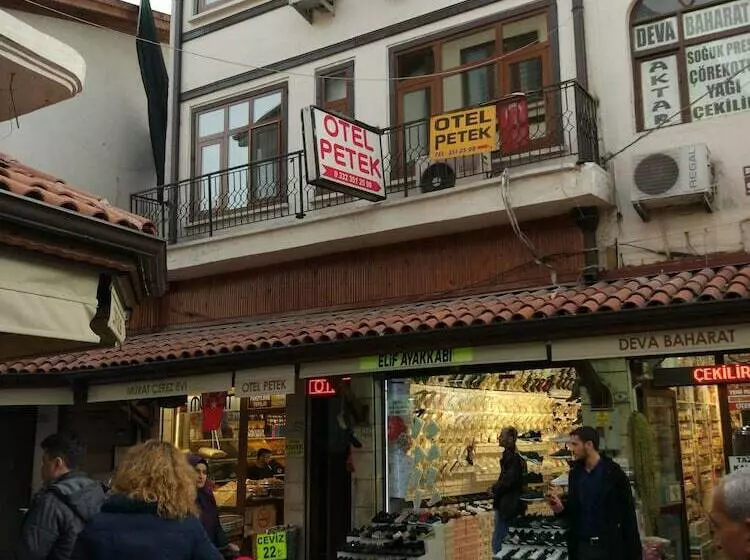 Petek Otel