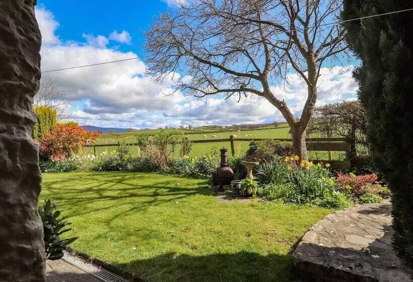 Castle View Cottage