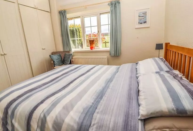 Castle View Cottage