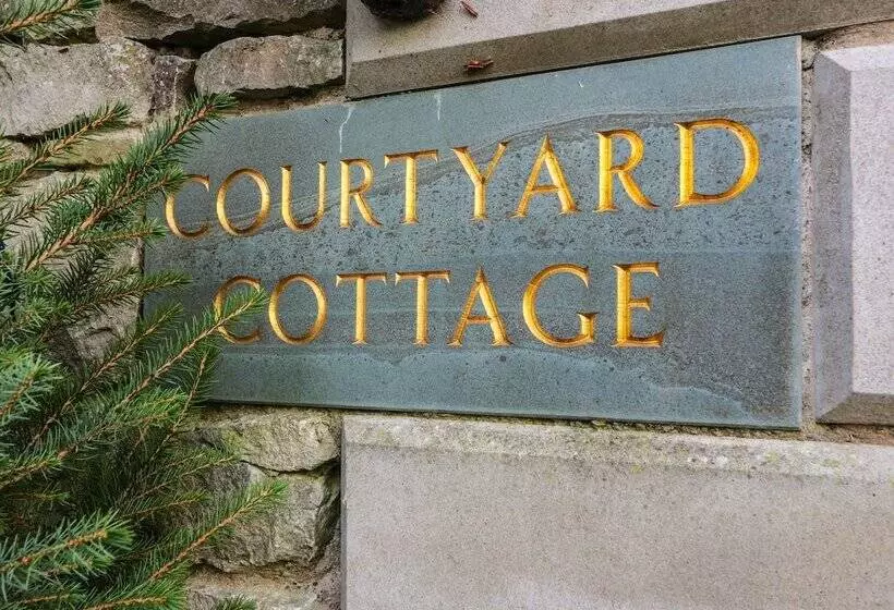 Courtyard Cottage