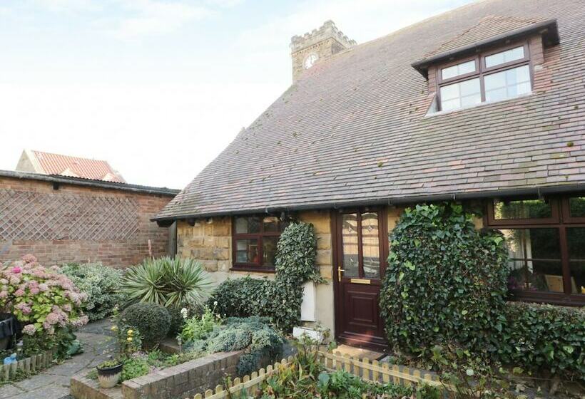 Glebe Hall Apartment