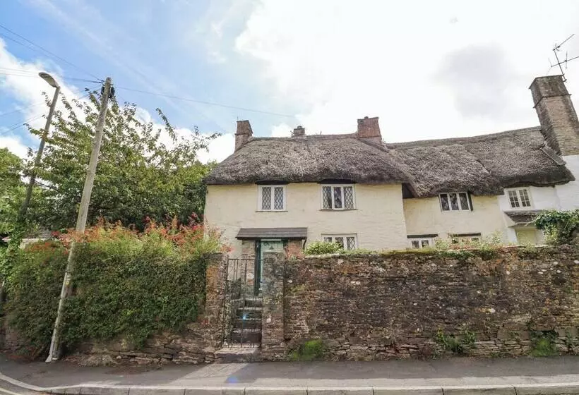 Hearthstone East Cottage