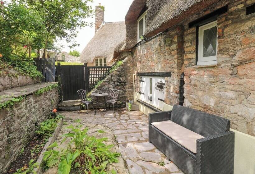 Hearthstone East Cottage