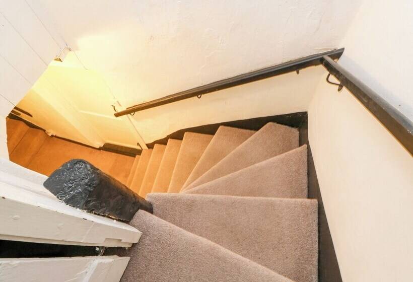 Hearthstone East Cottage