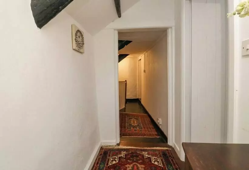 Hearthstone East Cottage