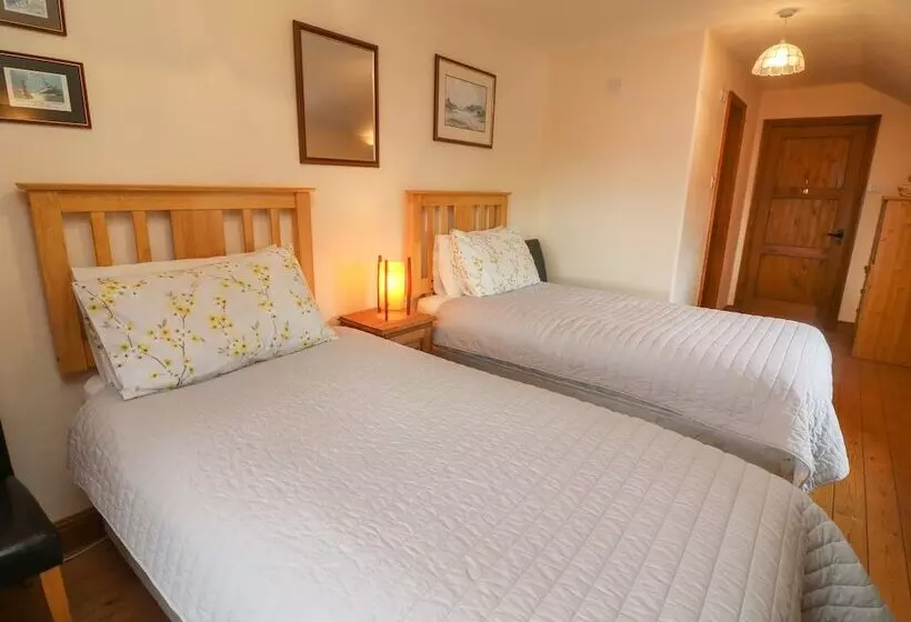 Poppy Cottage