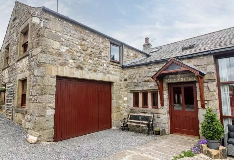 Poppy Cottage