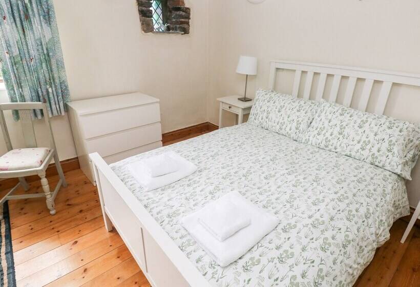 The Barn At Harrolds Farm