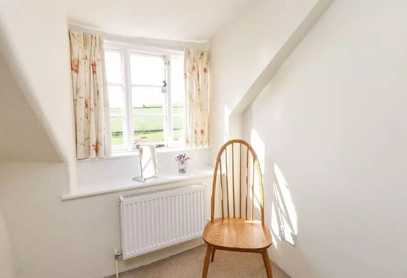 West Henstill House