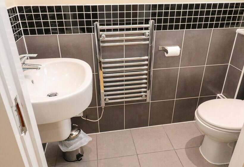 3 Bay Retreat Villas