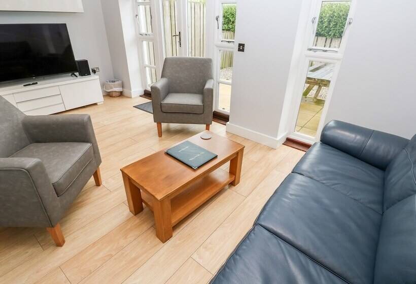 3 Bay Retreat Villas