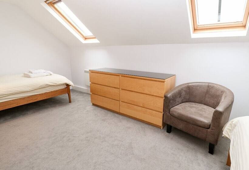 3 Bay Retreat Villas