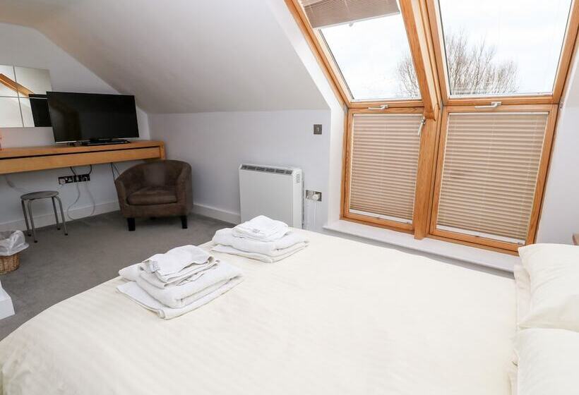 3 Bay Retreat Villas