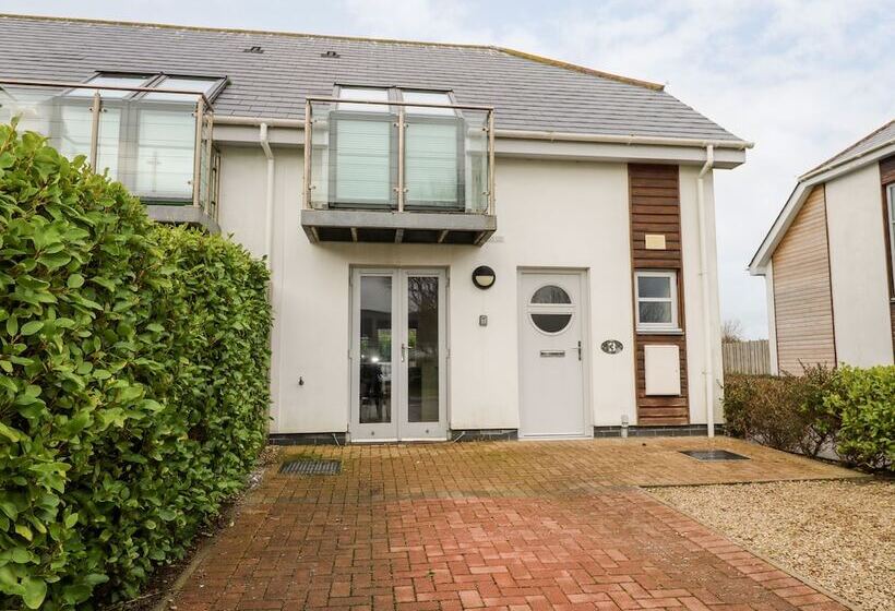 3 Bay Retreat Villas