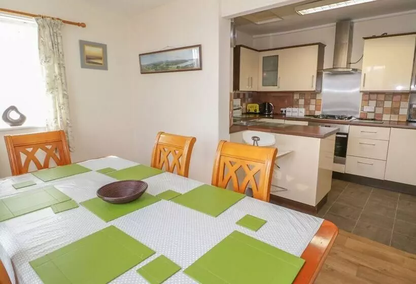 Bangor Cottage