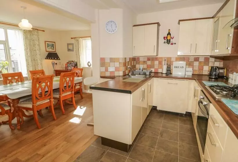 Bangor Cottage
