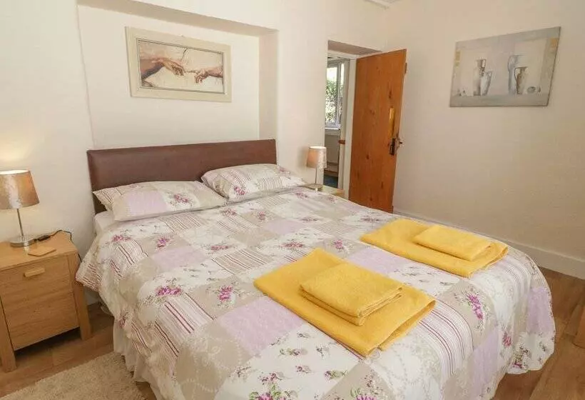 Bangor Cottage