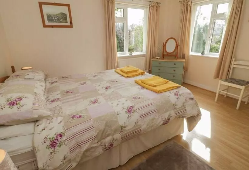 Bangor Cottage