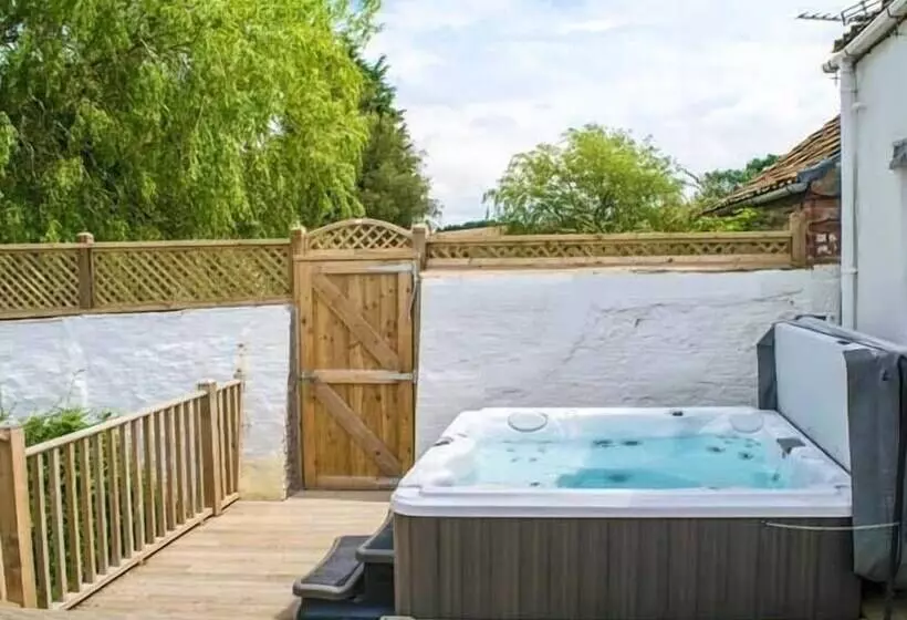 Derwent Cottage