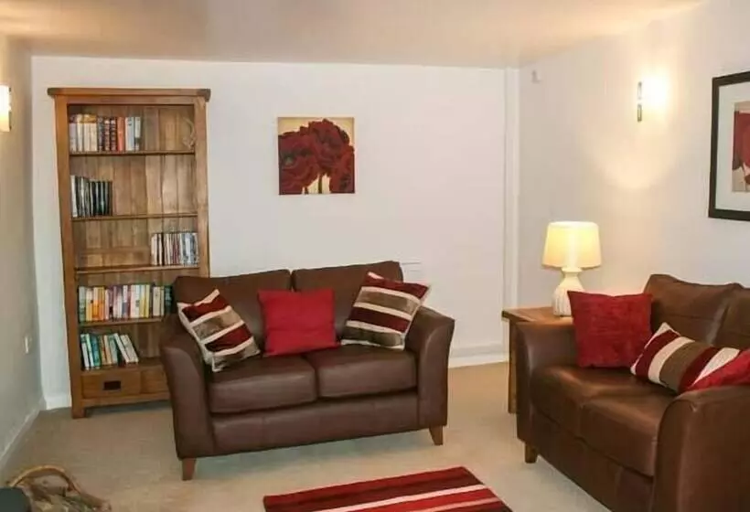 Derwent Cottage