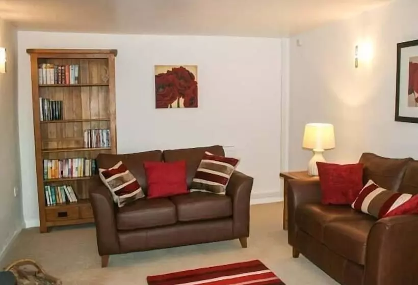 Derwent Cottage