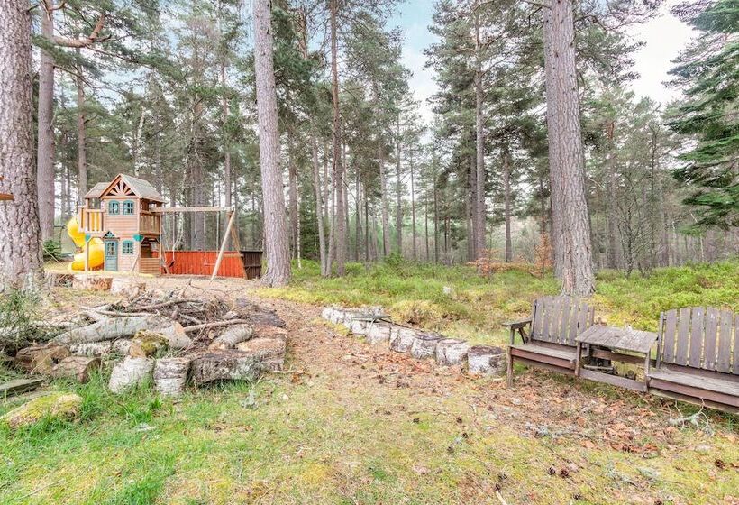 Dunstaffnage Cottage