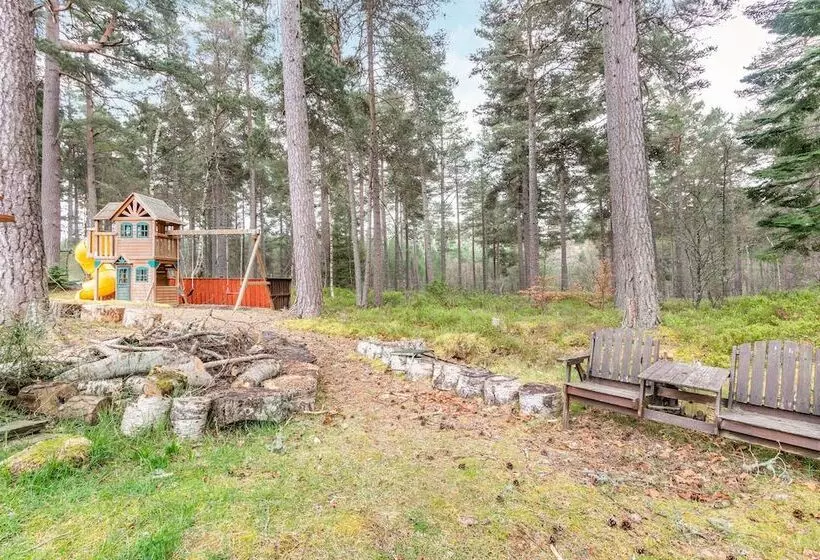 Dunstaffnage Cottage