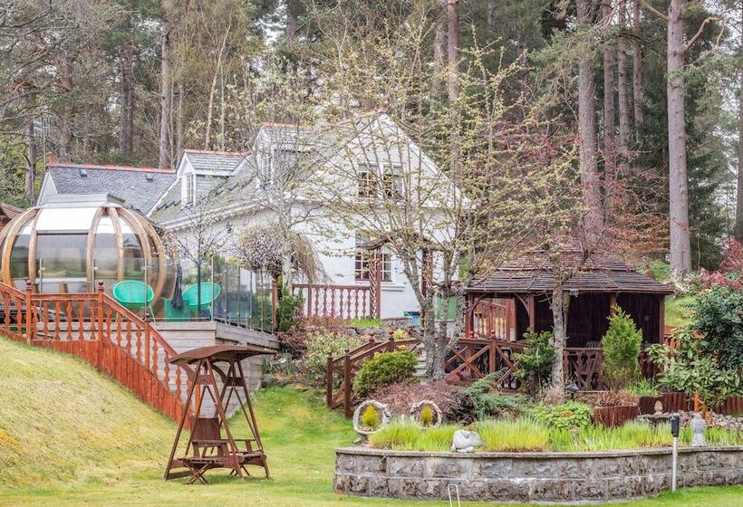 Dunstaffnage Cottage