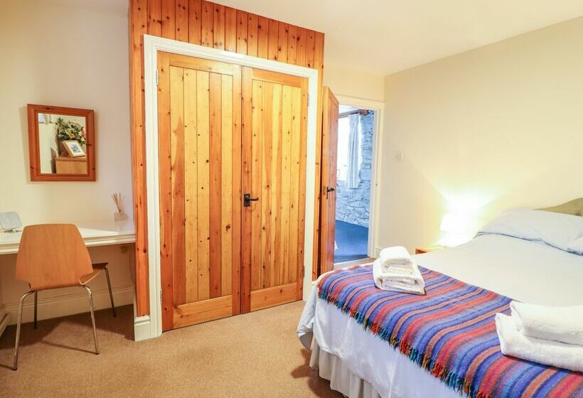 Farchynys Court Cottage