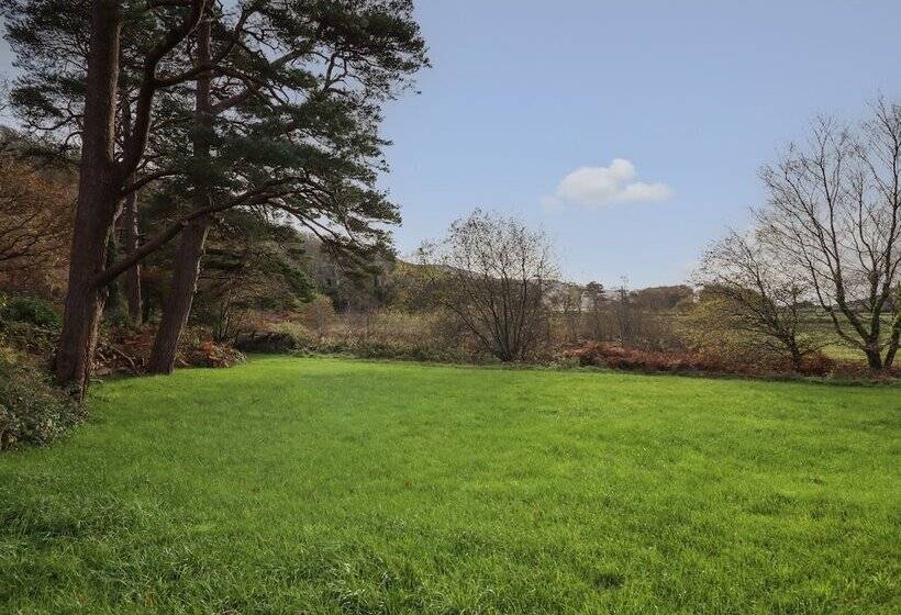 Farchynys Court Cottage