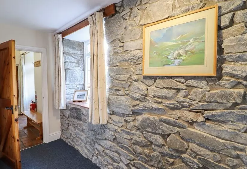 Farchynys Court Cottage